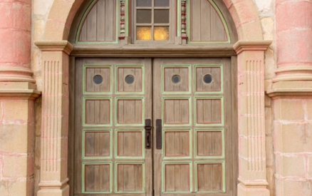 entrance to the old mission in santa barbara